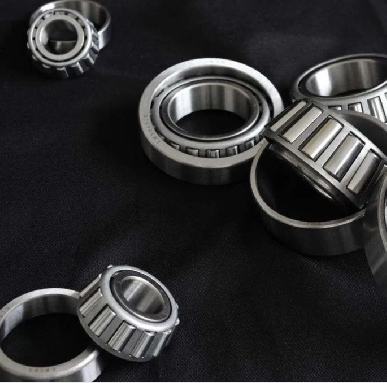 提高等截面薄壁軸承載荷能力的核心方法是什么？